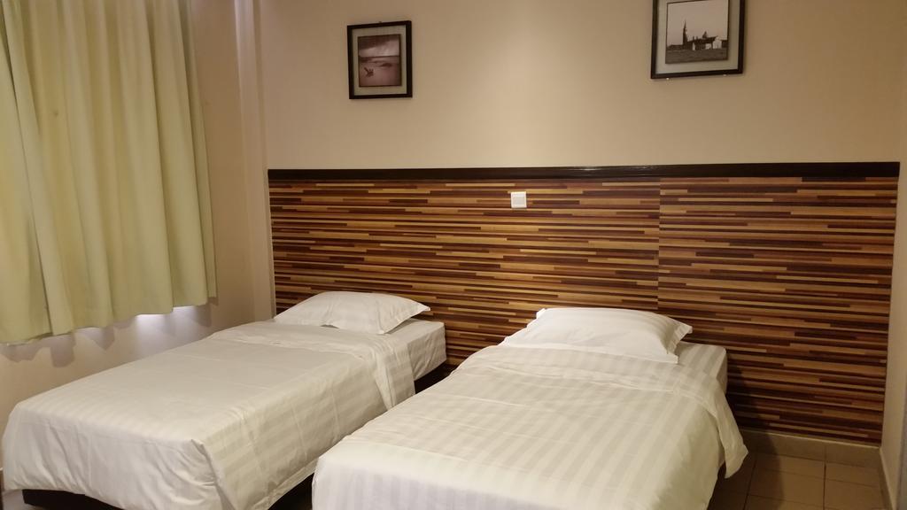 Hotel Sri Iskandar Kota Kinabalu Room photo